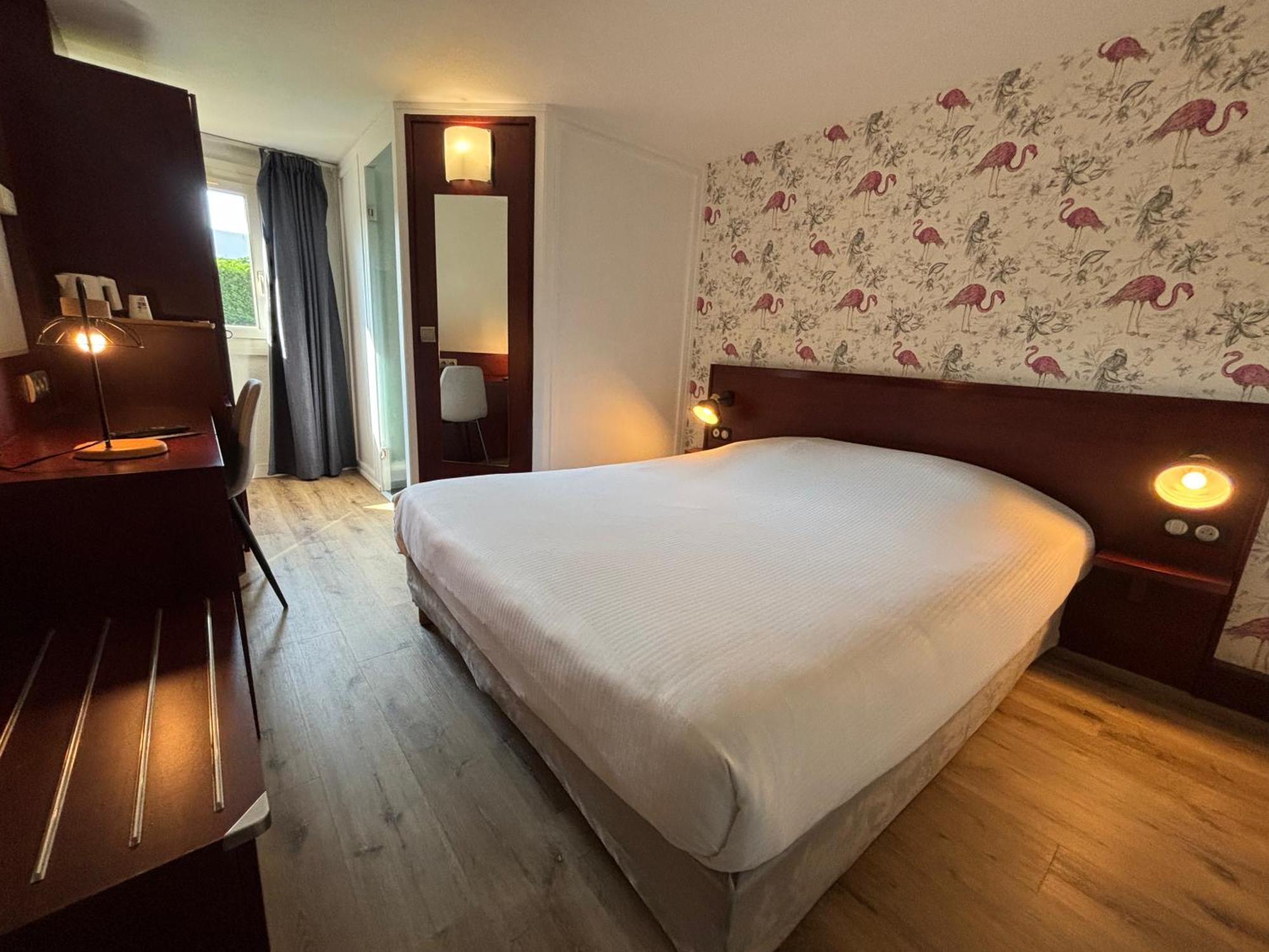 Kyriad Bordeaux Лормон Екстериор снимка
